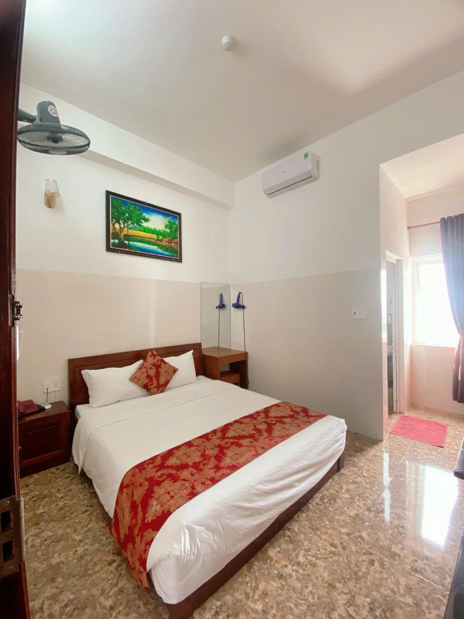 Khach San My Ngoc Otel Buôn Ma Thuột Dış mekan fotoğraf